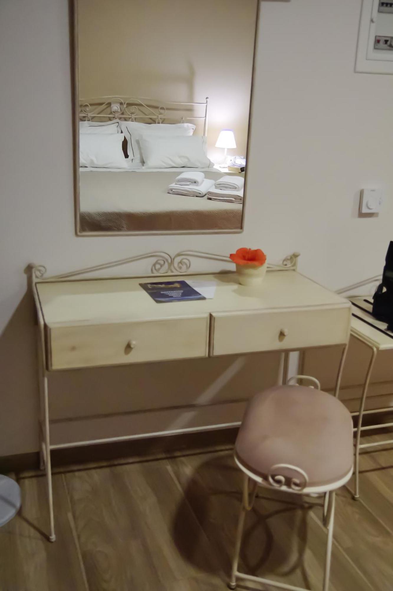 Treanto Nafpaktos Boutique Hotel Phòng bức ảnh